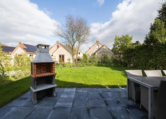 6 - Persoons Area 44 بيت للعطل *