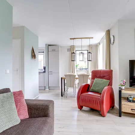 6 - Persoons Area 44 Tatil Evi