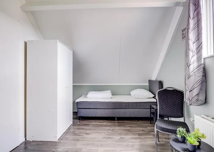 6 - Persoons Area 44 * Ewijk